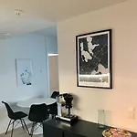 One Bedroom Flat By The With Cooling And Terrace *