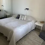 شقة One Bedroom Flat By The With Cooling And Terrace *