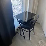 One Bedroom Flat By The With Cooling And Terrace شقة *