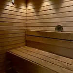 One Bedroom Flat By The With Cooling And Terrace Appartement *