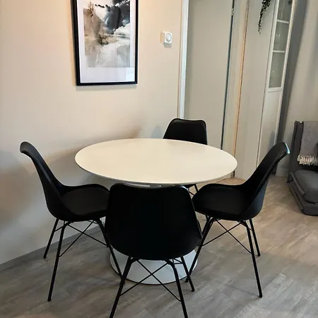 One Bedroom Flat By The With Cooling And Terrace * Ювяскюля