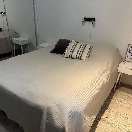 One Bedroom Flat By The With Cooling And Terrace 公寓