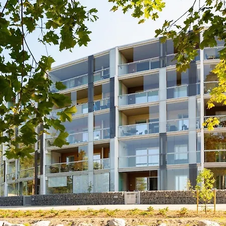 One Bedroom Flat By The With Cooling And Terrace