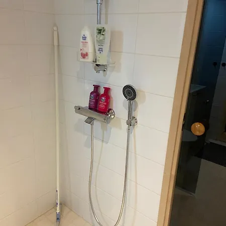 公寓 One Bedroom Flat By The With Cooling And Terrace *
