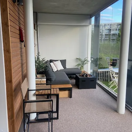 公寓 One Bedroom Flat By The With Cooling And Terrace Jyväskylä