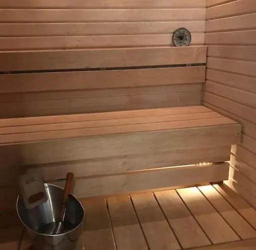 公寓 Kaksio Jaervinaekymaellae - Two Flat By The